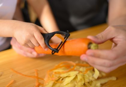 Epluchures en cuisine - compost